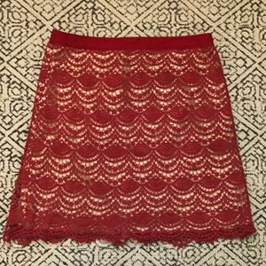 Club Monaco 00 red lace skirt